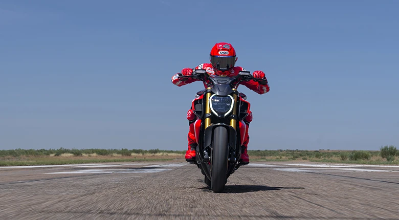 Diavel V4 RS
